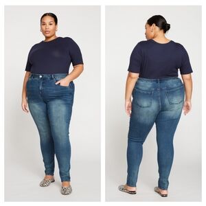 Universal Standard Seine High Rise Skinny Jeans 32 Inch Distressed Blue